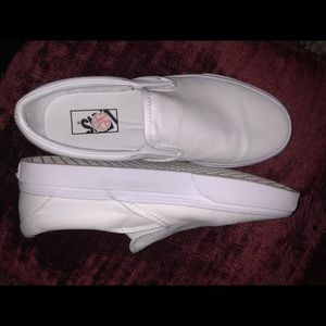 Classic slip-on White Vans